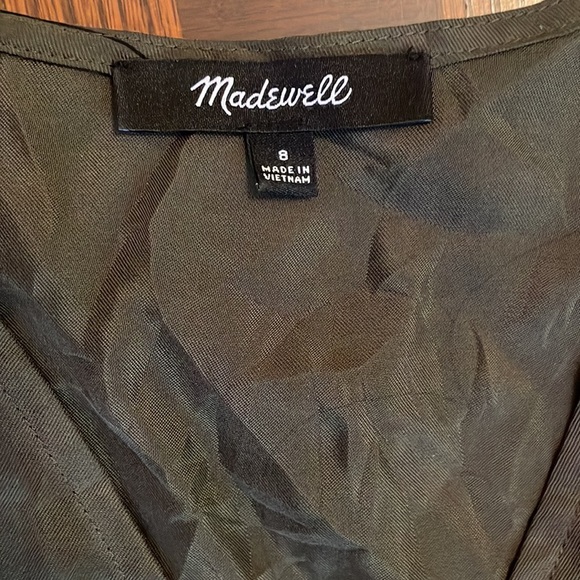 Madewell Brushed Ruched-Front Top size 8. Cupro and viscose. Green - Picture 2 of 8